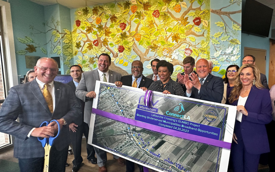 Louisiana Governor John Bel Edwards, RLC Leader Rep. Troy Carter (LA-02), OMB Director Shalanda Young, White House Senior Advisor Mitch Landrieu, and local leaders pictured during the ribbon cutting.
