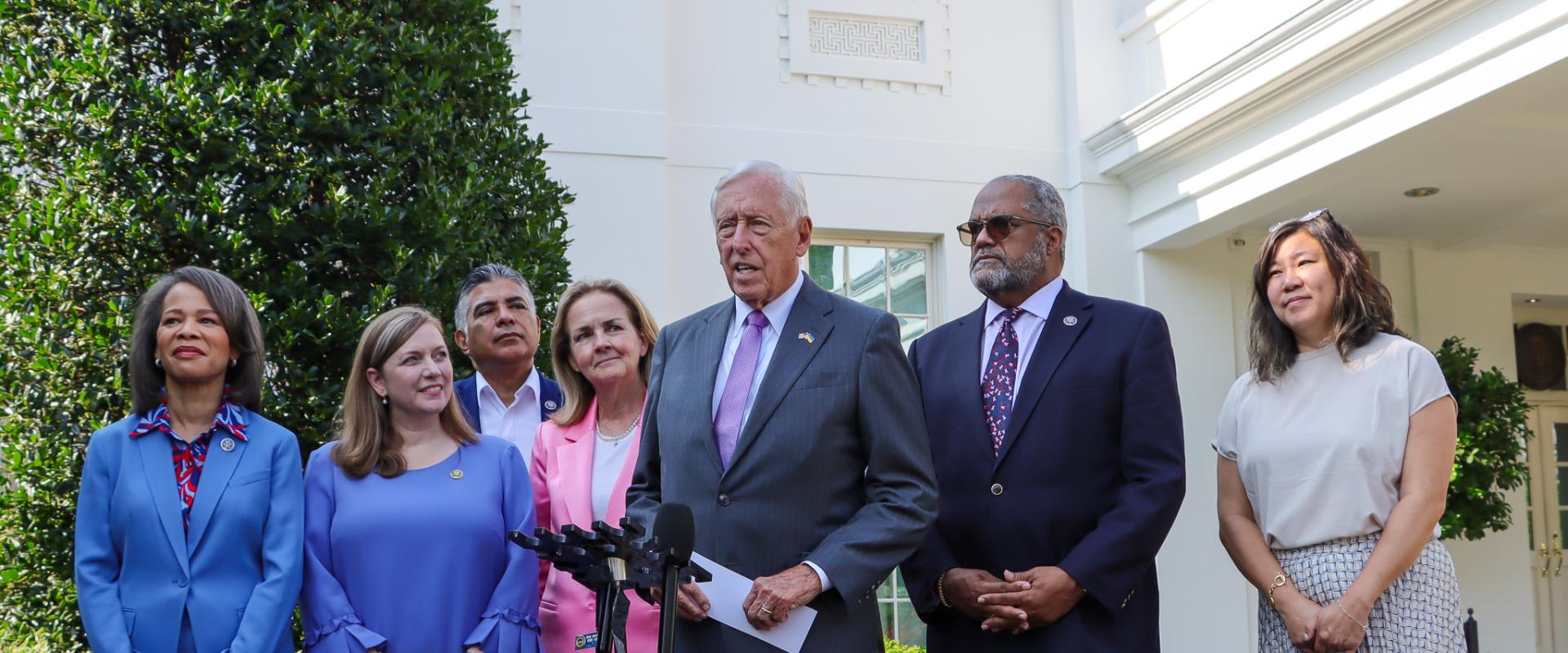 Seven RLC Members outside the White House